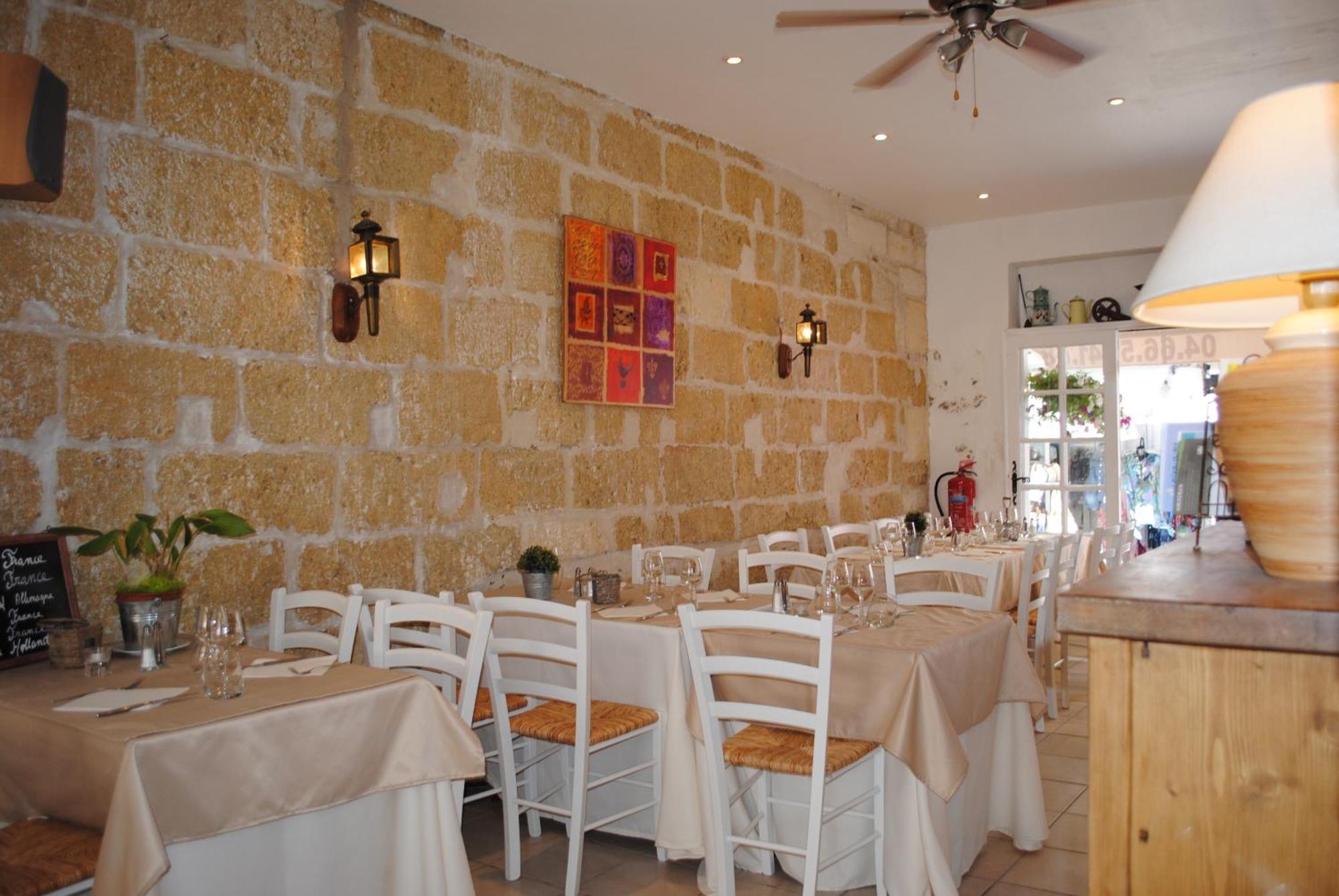 Hotel Restaurant Le Provencal Le Grau-du-Roi Eksteriør billede