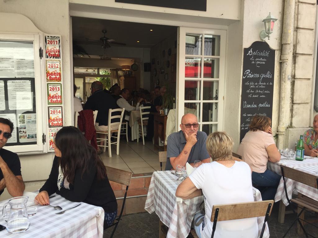 Hotel Restaurant Le Provencal Le Grau-du-Roi Eksteriør billede